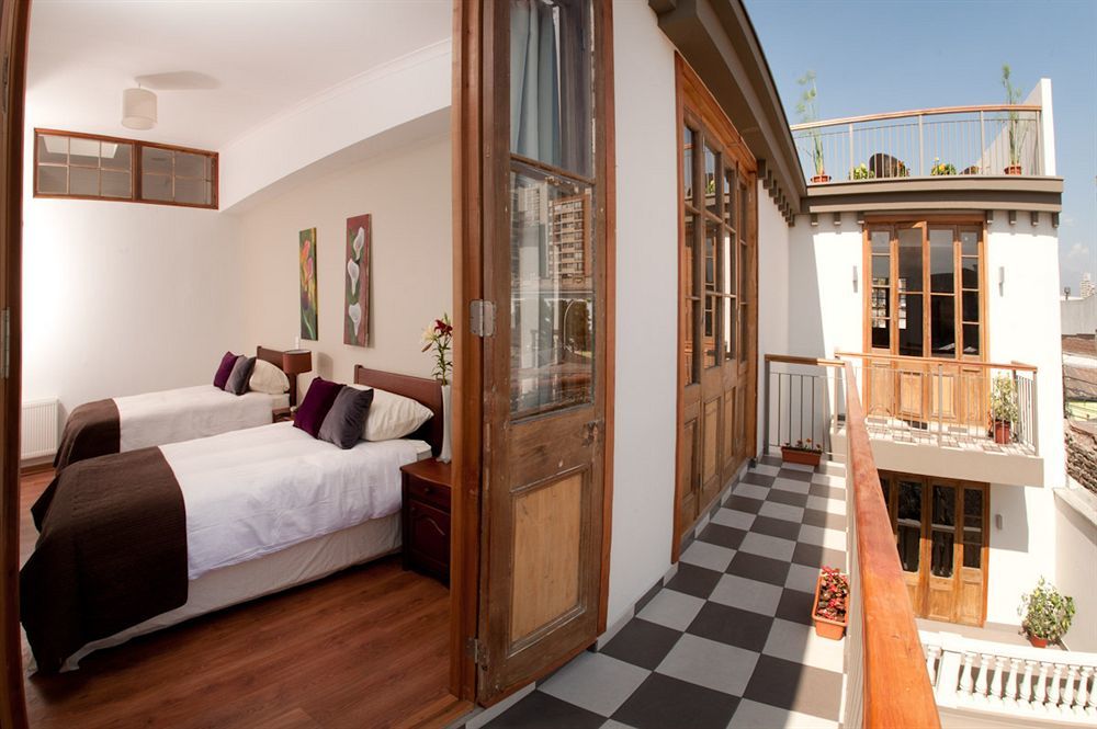 Hotel Loreto Santiago Exterior photo